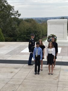 Students Present Wreath at Arlington National Cemetery