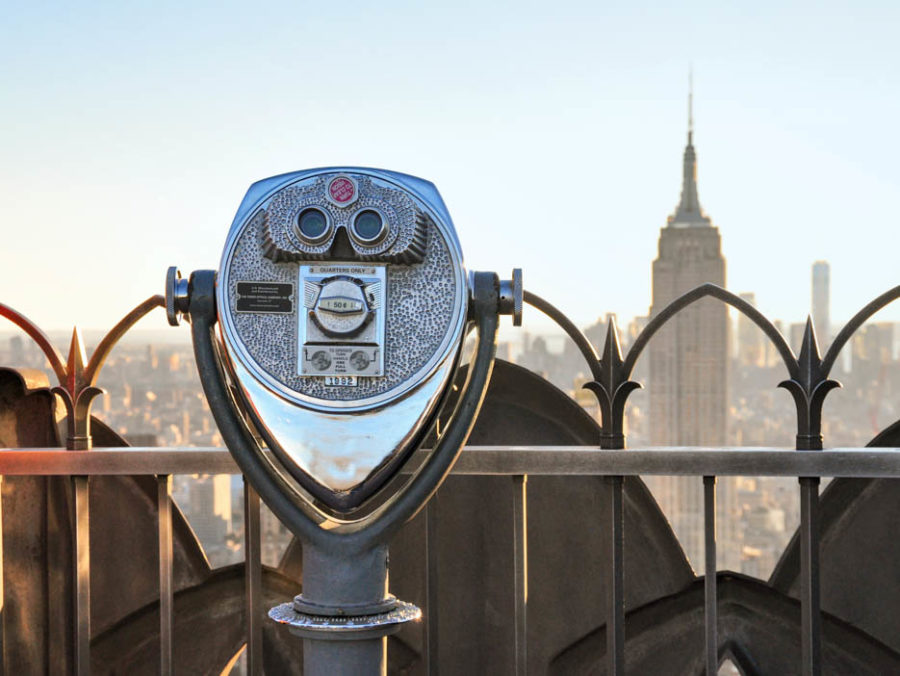 City telescope pointed toward the NYC skyline