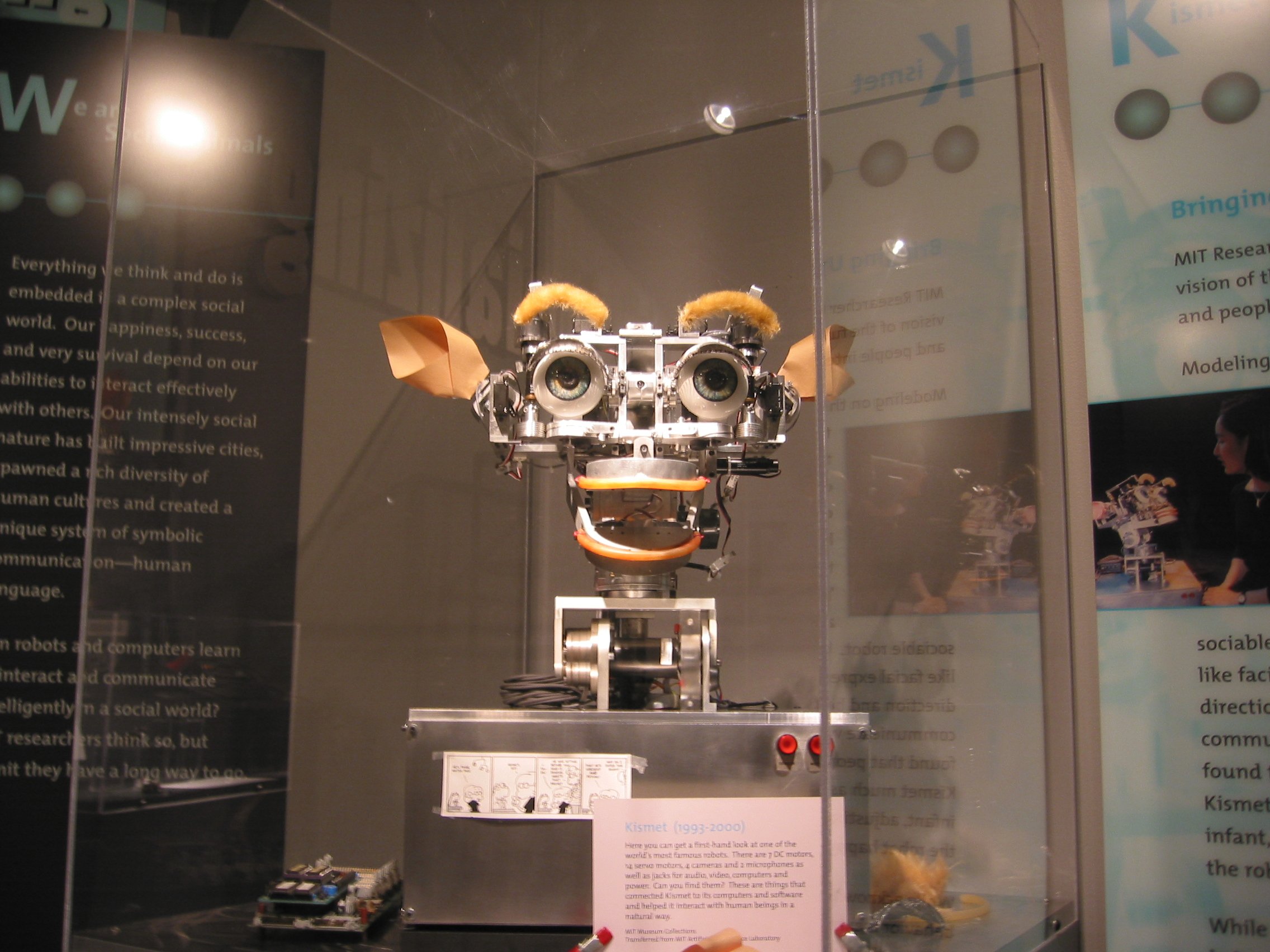 Kismet_robot_at_MIT_Museum