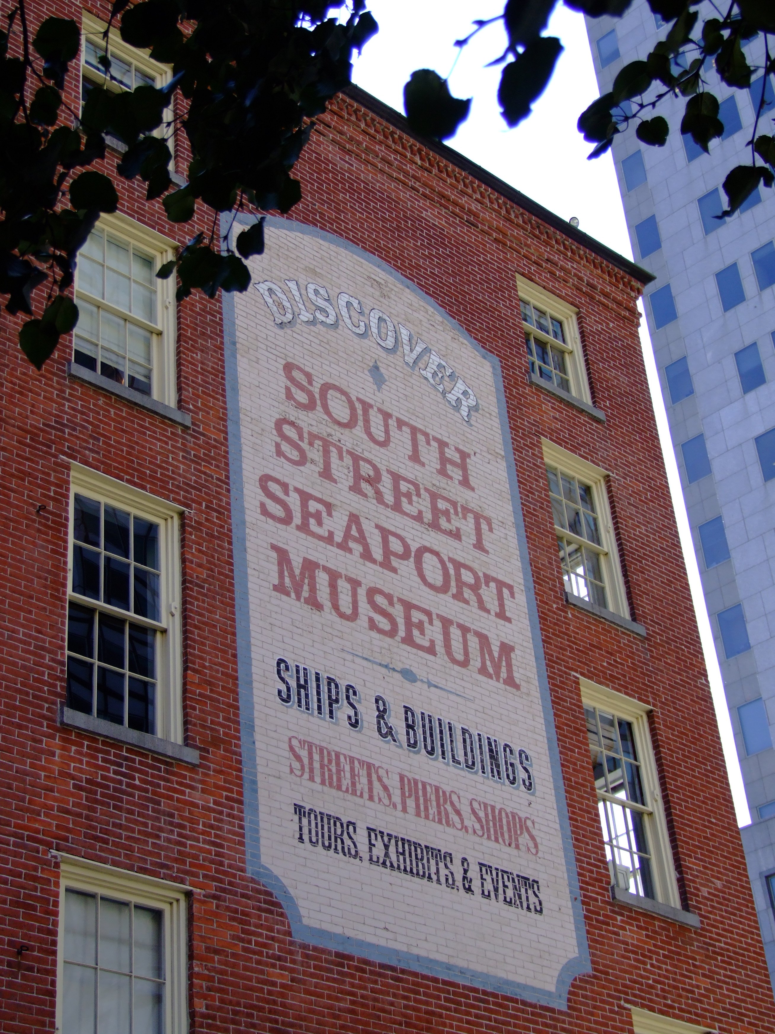 South_Street_Seaport_Museum_Wall_Sign