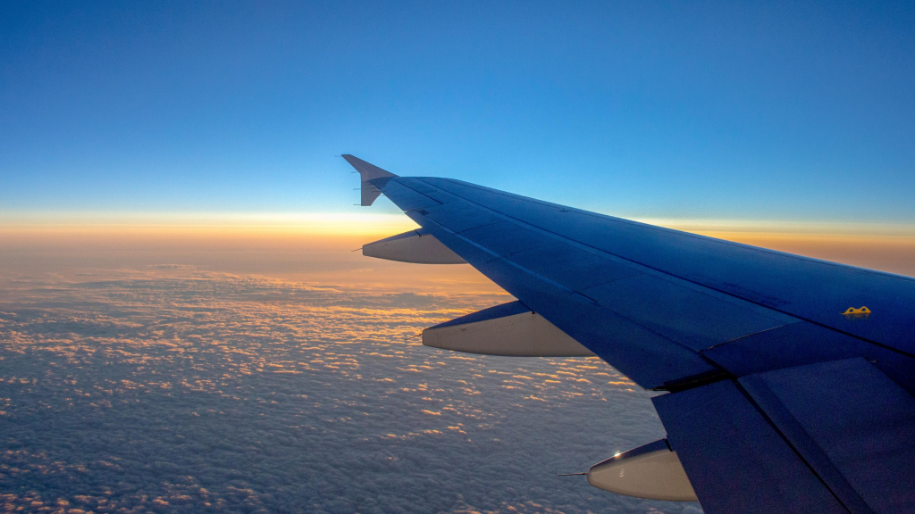 4 Tips to Help Students Overcome the Fear of Flying