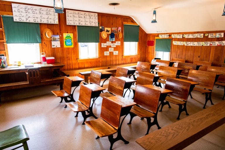 The Amish Experience